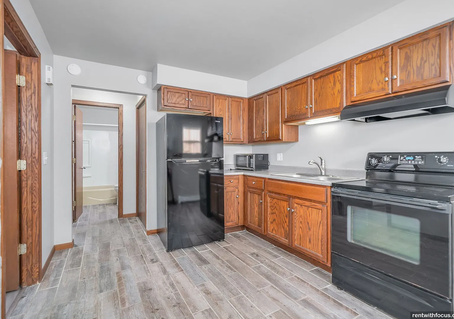 1214 Mount Vernon Street — Photo 1