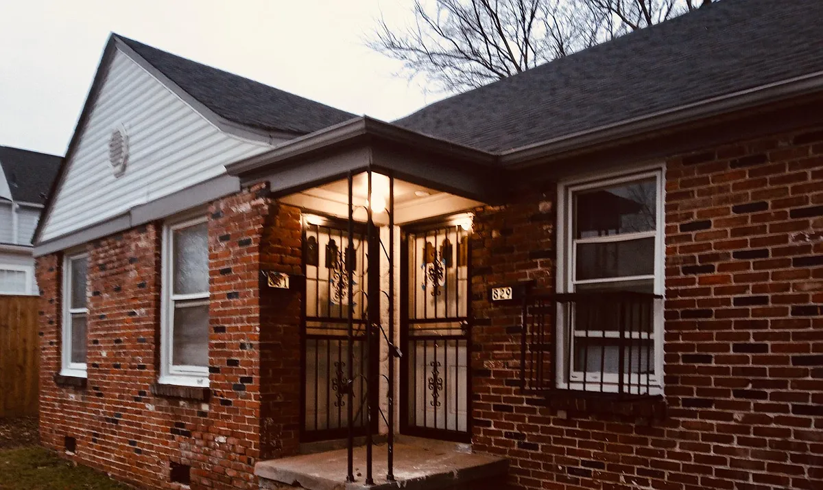 Building Photo - 829 Biggs St #1