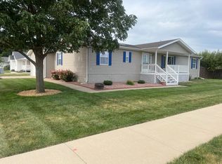 1507 Brandon Dr, Vermillion, SD 57069