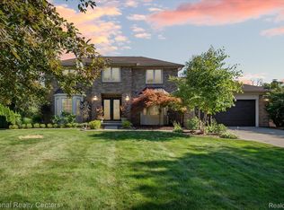 35229 Vargo St, Livonia, MI 48152