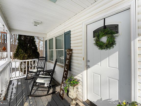 5th image of 250 Ridge Top Ln