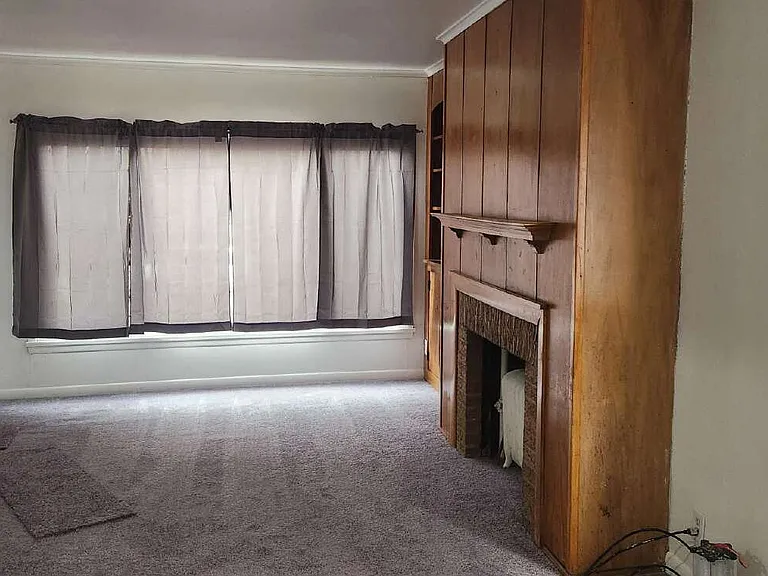 218 2nd St N #1 — Photo 1