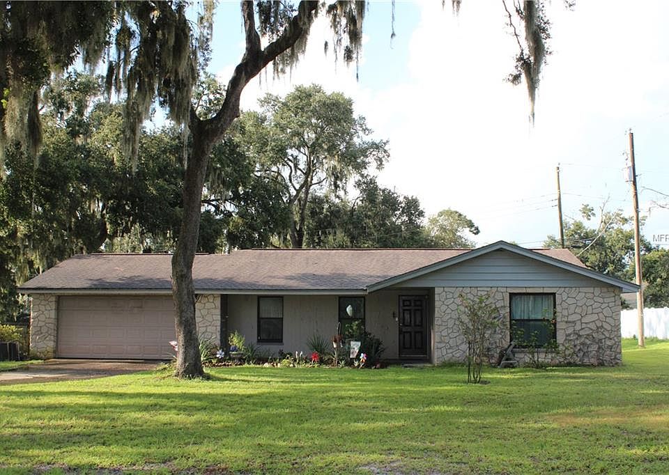 1st image of 2714 Charleston Dr
