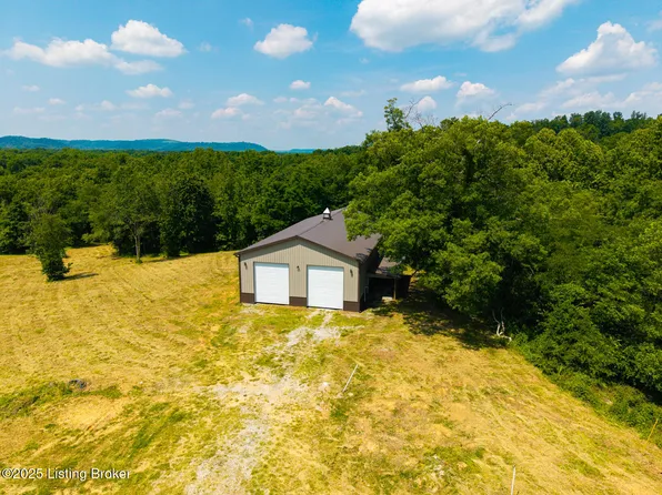 1367 Newman Hill Rd, Shepherdsville, KY 40165