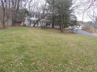 307 Frost Hollow Rd, Easton, PA 18040