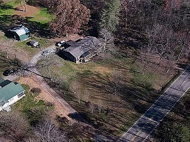 9700 Beatties Ford Rd — Photo 13