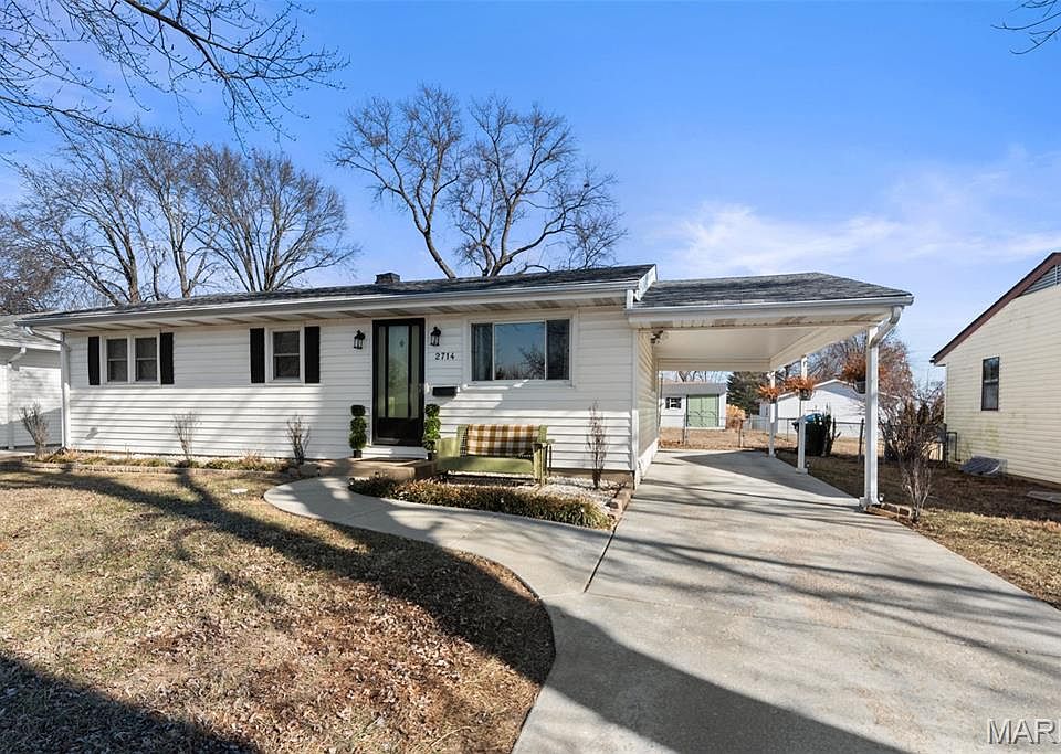 1st image of 2714 Linden Pl