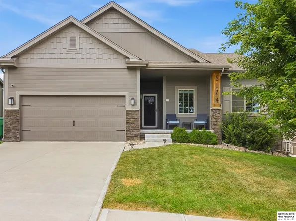 5124 N 180th Ave, Elkhorn, NE 68022