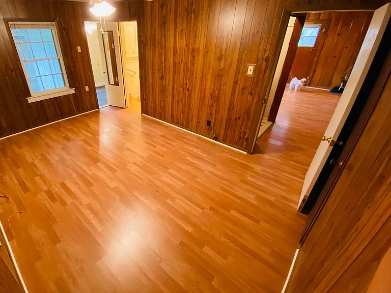 365 E Irby St — Photo 13