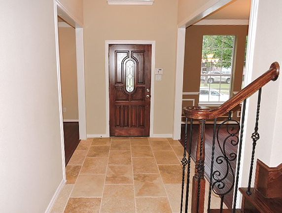 3rd image of 2029 Saint Pierre Dr