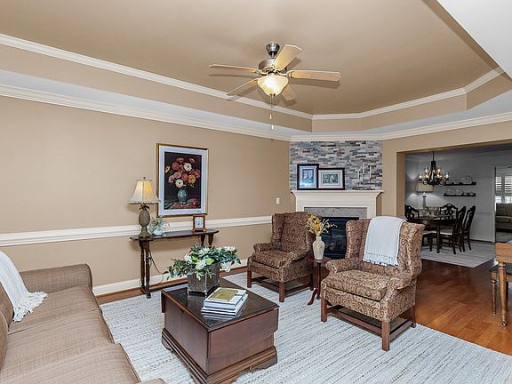 3rd image of 57 Glenfield Dr