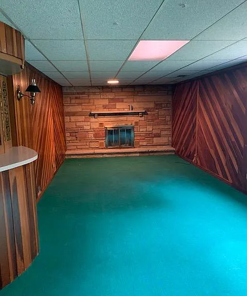 1302 Lyndale Dr — Photo 11