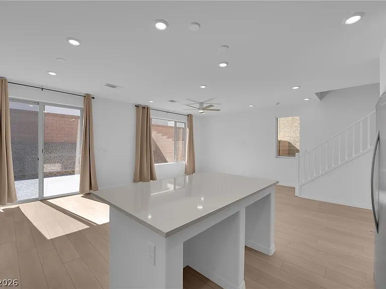 10263 Estancia Hill St — Photo 14