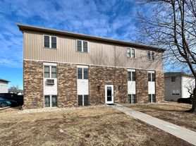 Arena Apartments I, 2 beds  1.0 baths