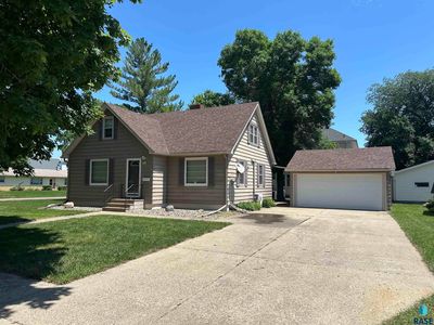 110 N 5th St, Beresford, SD, 57004