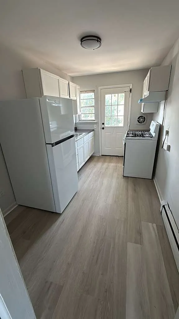 2 bed, $2,150 — Photo 3