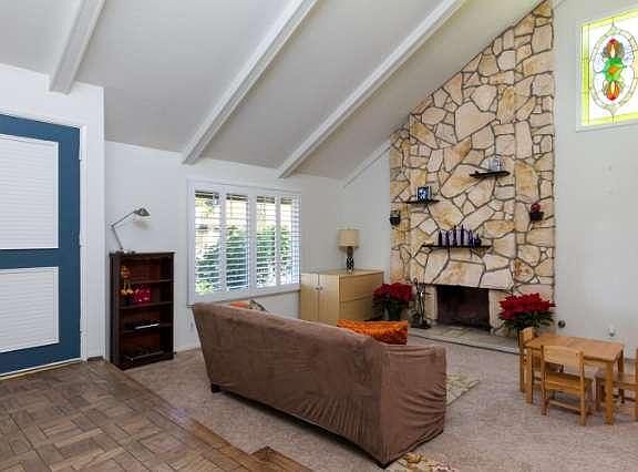 4th image of 1128 Seal Ct