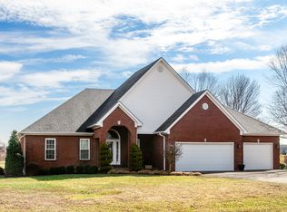 390 Roundtop Rd, Elizabethtown, KY 42701
