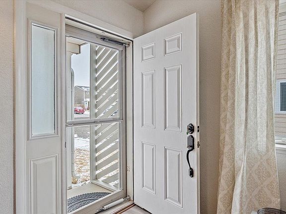 3rd image of 1027 Boswell Dr