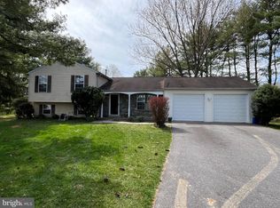 15705 Anamosa Dr, Derwood, MD 20855