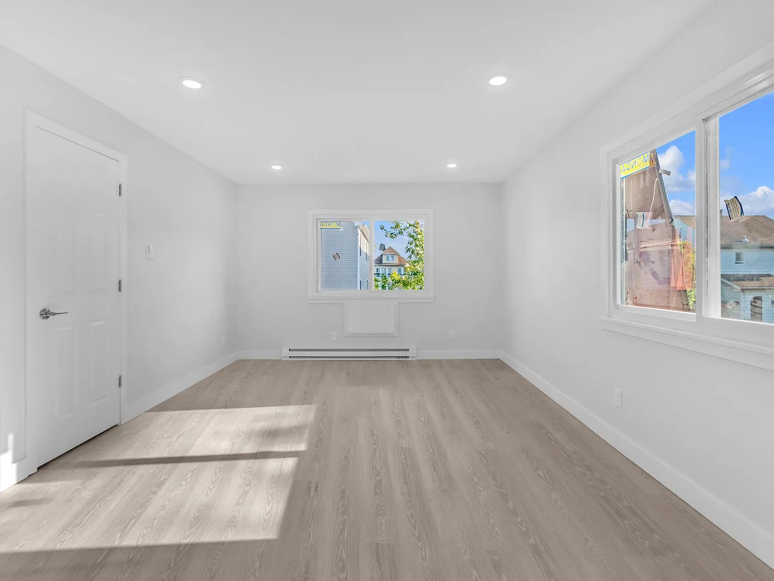 1 bed, 900 sqft, $1,875 — Photo 3