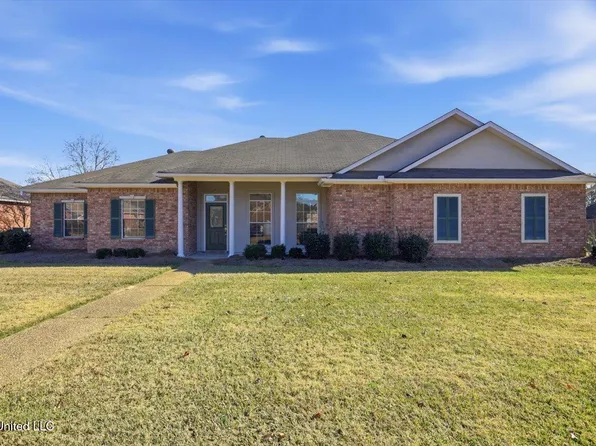 221 Kirkwood Dr, Clinton, MS 39056
