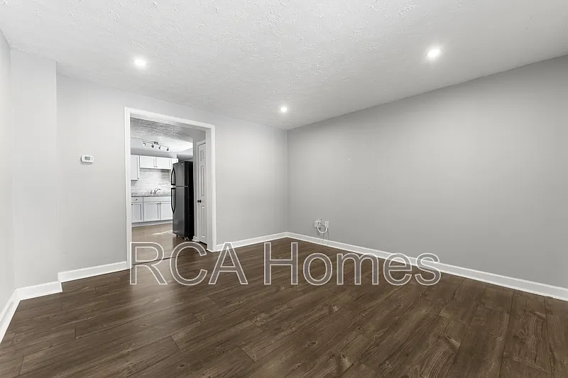 2 bed, 2.0 bath, 1186 sqft, $1,450 — Photo 4