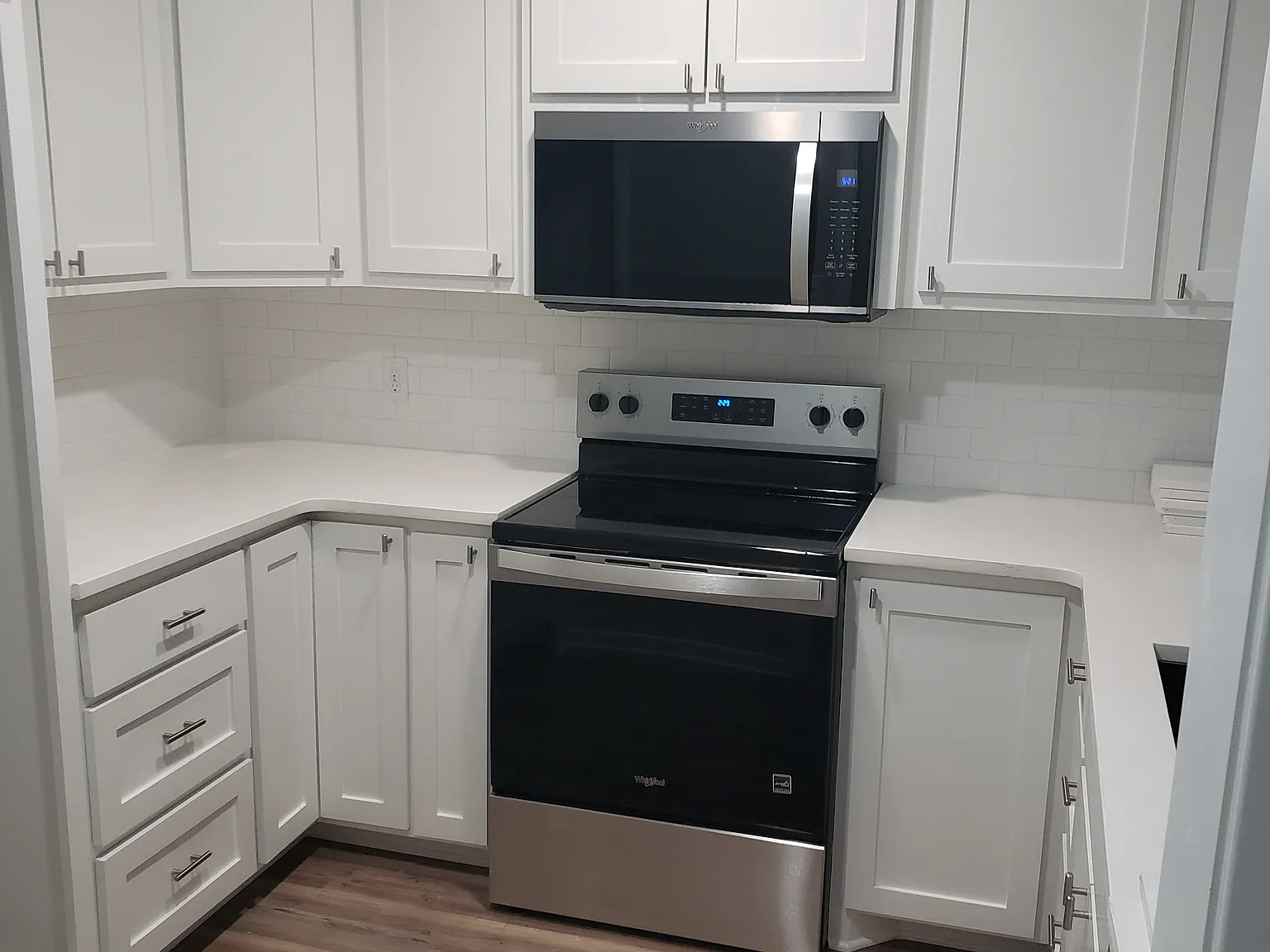 2 bed, 1100 sqft, $1,500 — Photo 2
