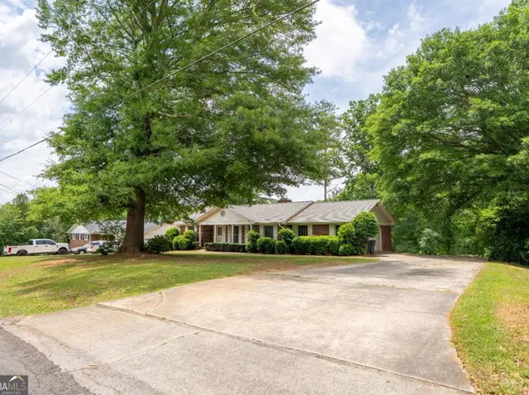 1334 Sherri Ln, Buford, GA 30518