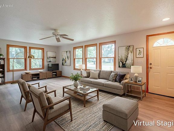 3rd image of 1028 8th AVENUE