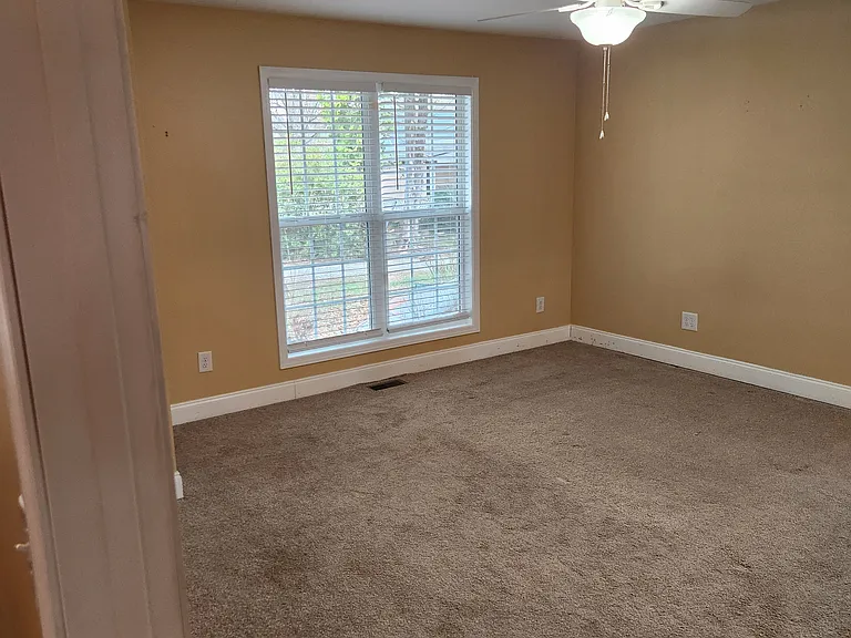 223 Varnes Ln — Photo 43