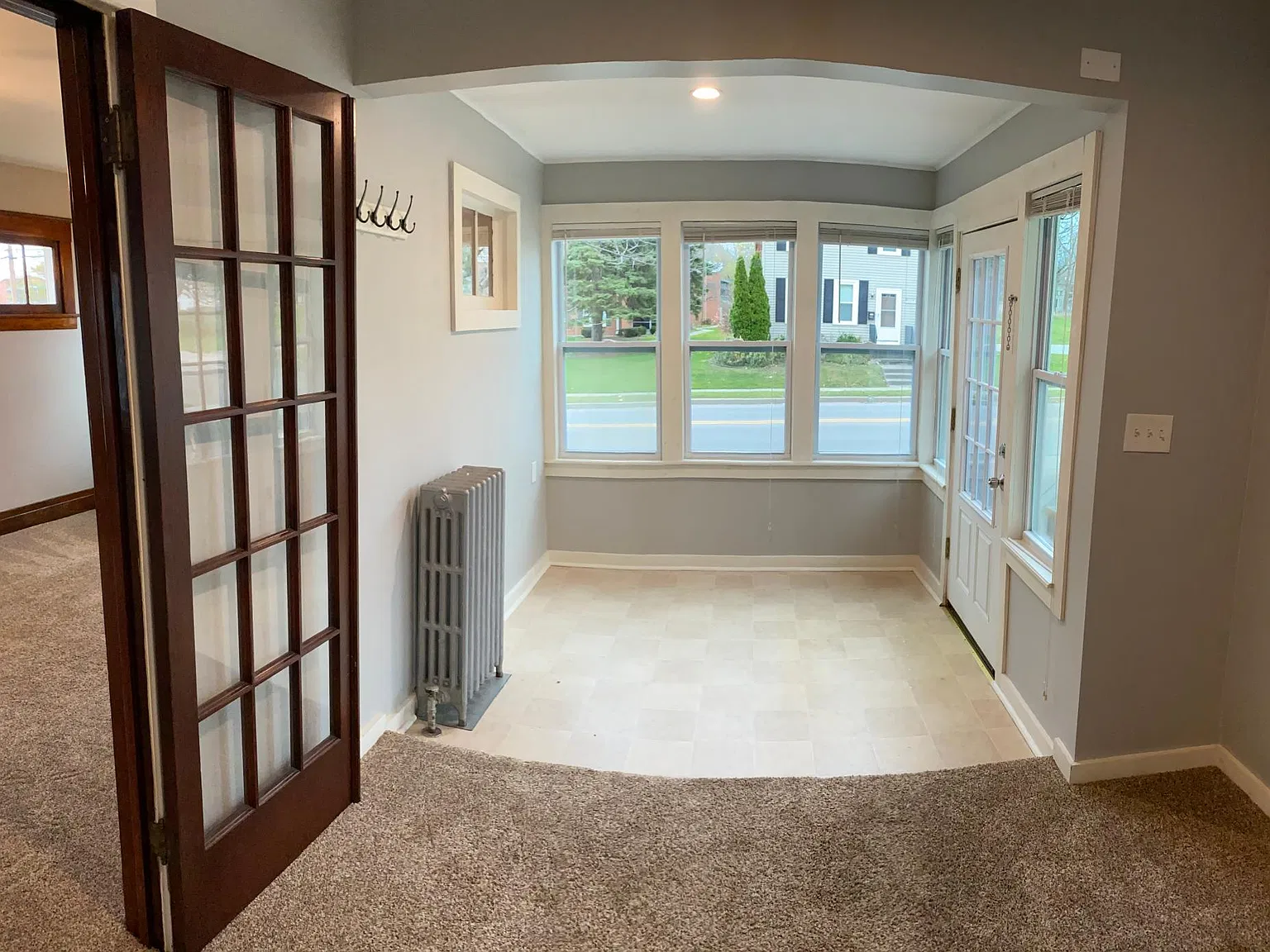 112 Evans St — Photo 3