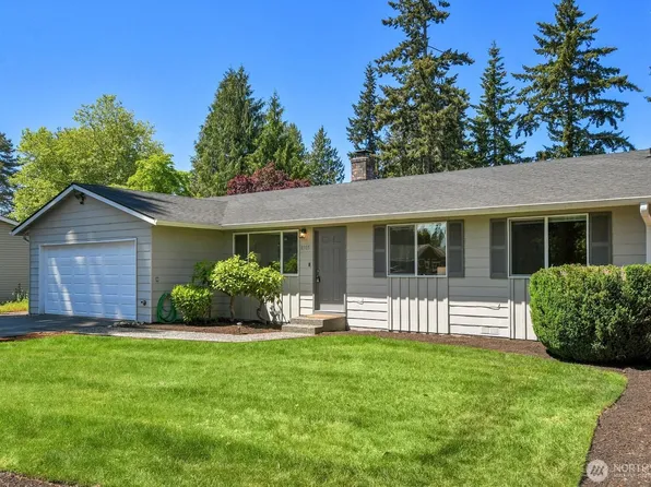 8305 214th Place SW, Edmonds, WA 98026