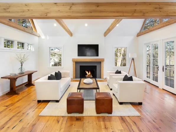 378-384 384 Croton Lake Rd, Mount Kisco, NY 10549