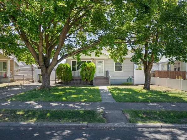1228 E Hoffman Ave, Spokane, WA 99207