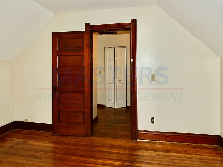 1506 South Ave — Photo 19
