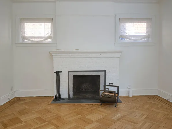 16 Colonial Gardens image 9 of 40