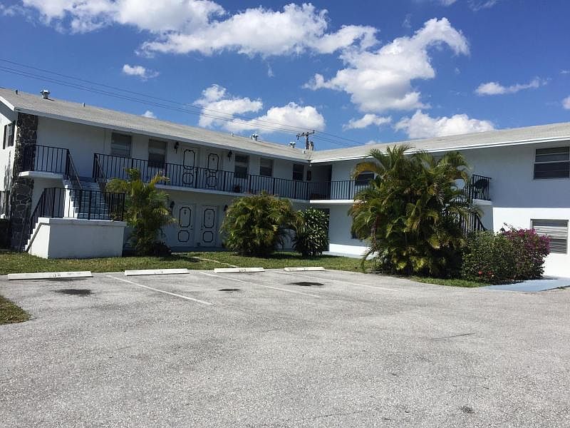 1st image of 1127 S Federal Hwy APT 101