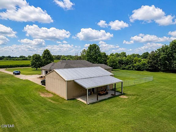3rd image of 247 Jim Bob Scruggs Rd