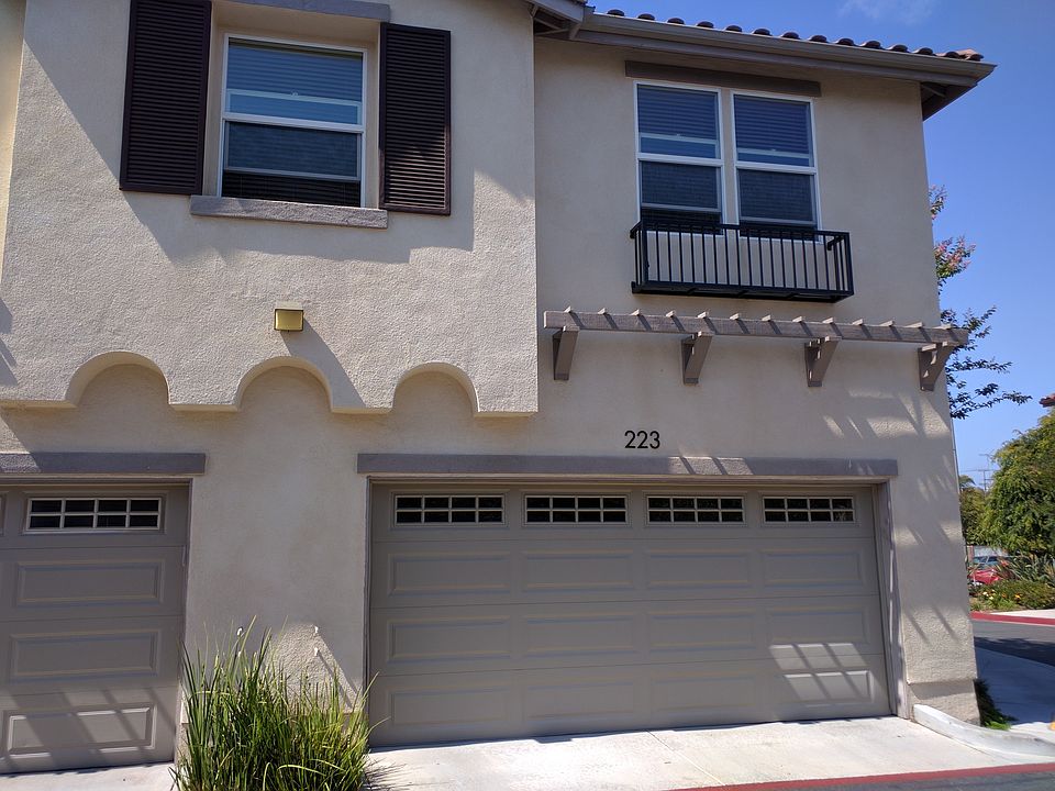 2nd image of 223 Calle Del Sol