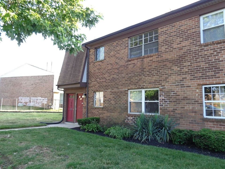 1st image of 818 Henri Ct