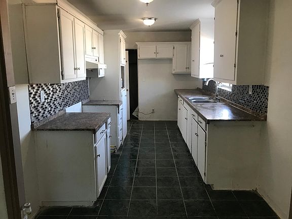 2nd image of 4223 Kemp Ave