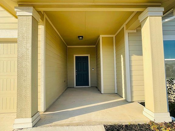4th image of 213 Garcitas Creek Ln