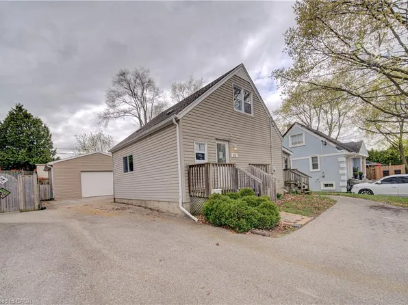 222 Cooper St, Cambridge, ON N3C 2P2
