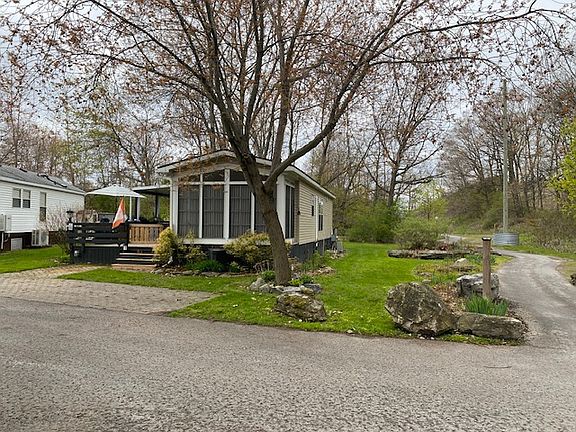 2nd image of 490 Empire Rd #Gul029