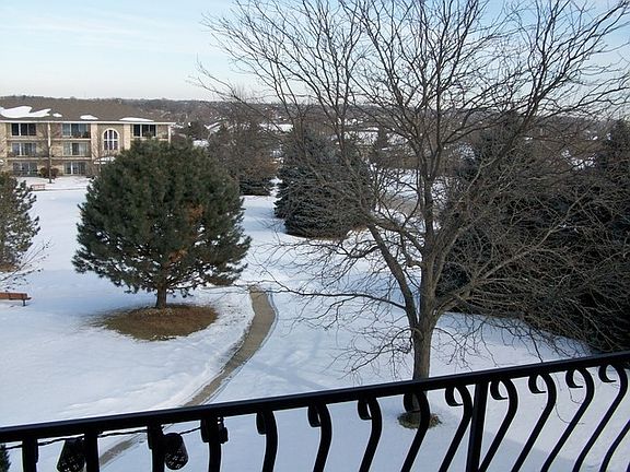 4th image of 17828 Bernard Dr APT 3B