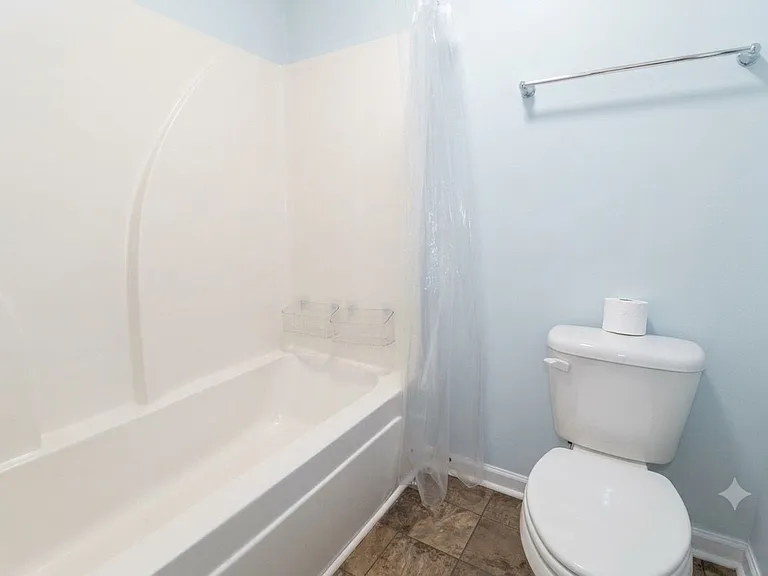 Shower/tub