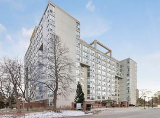 1110 Walden Cir #510, Mississauga, ON L5J 4R3