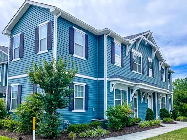 2650 Leytonstone Dr, Chesapeake, VA 23321