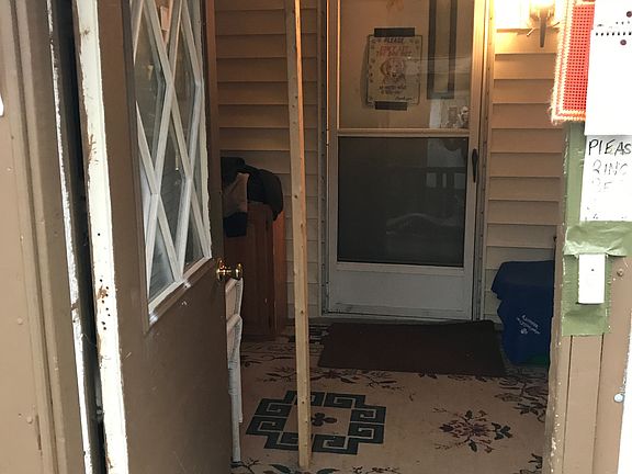 3rd image of 800 Arnold St Trlr 4